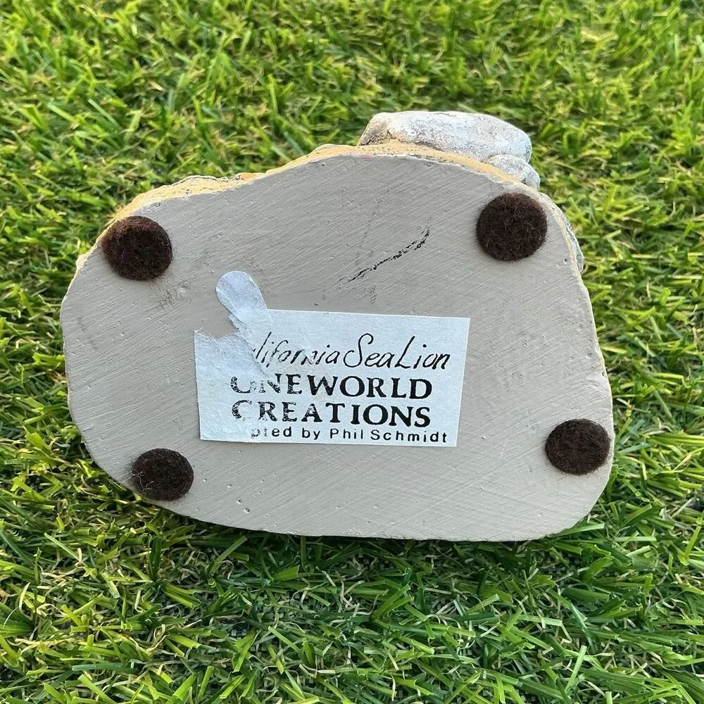 International One World Creations Phil Schmidt Seal Sea Lion Figurines Lot of 2